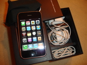 Продам iPhone 3G - 8 Gb черного цвета.  Оригинальный продукт от Apple